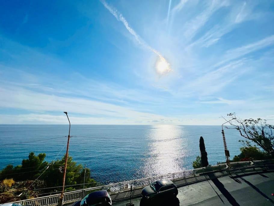 Suite Sunset 7 - Fronte Mare Санремо Экстерьер фото