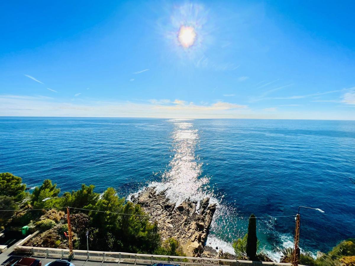 Suite Sunset 7 - Fronte Mare Санремо Экстерьер фото