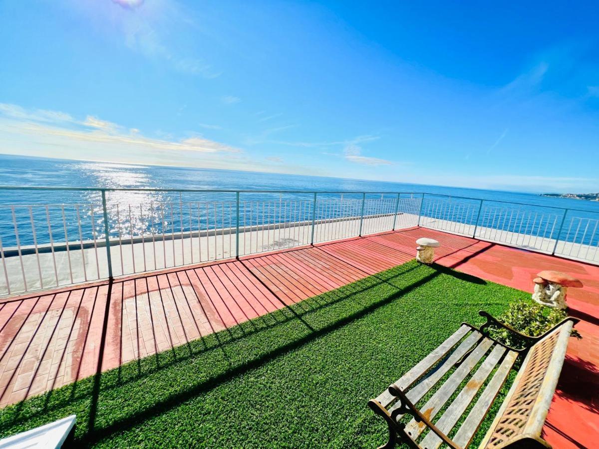 Suite Sunset 7 - Fronte Mare Санремо Экстерьер фото