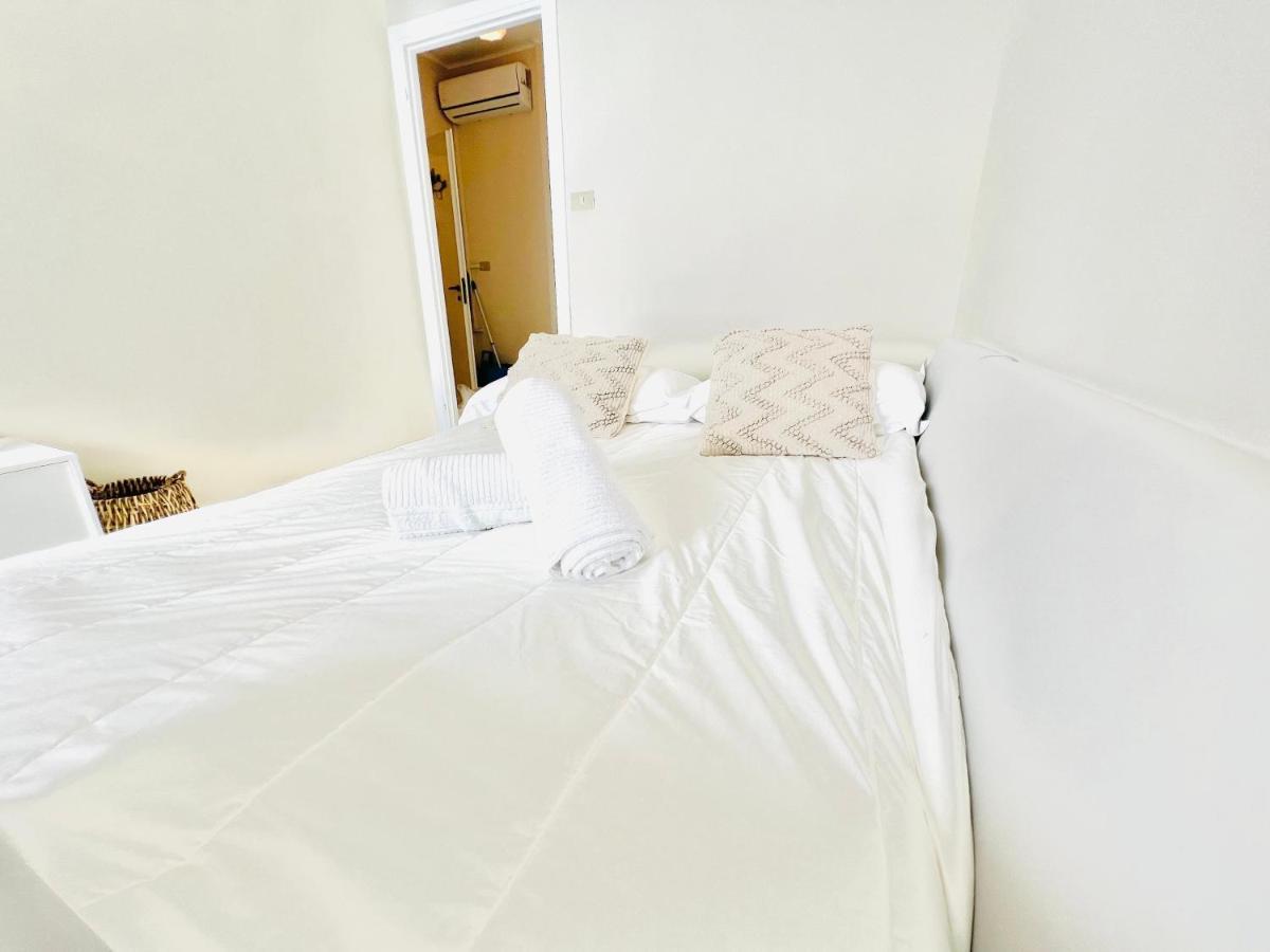 Suite Sunset 7 - Fronte Mare Санремо Экстерьер фото
