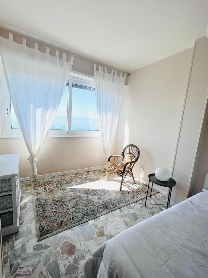 Suite Sunset 7 - Fronte Mare Санремо Экстерьер фото