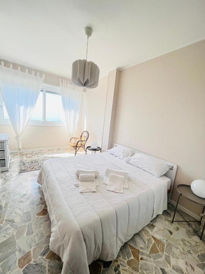 Suite Sunset 7 - Fronte Mare Санремо Экстерьер фото